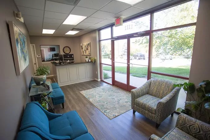 Lee's Summit Chiropractic Care Lobby Image 1